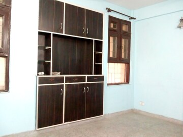 Room in 1 BHK Apartment at Jasola – for Rent