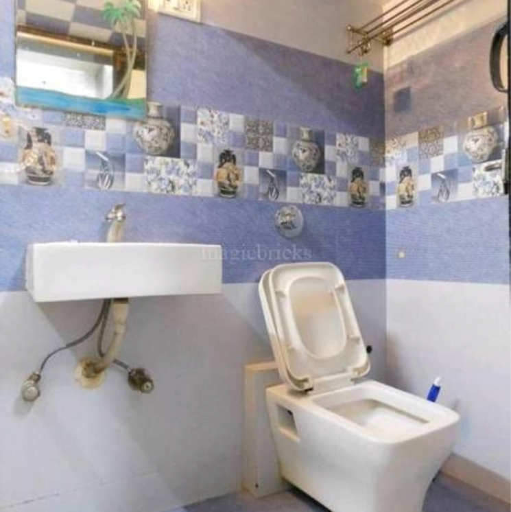 Bathroom, ganga-vihar-co-operative-housing-society 2 Bedroom 840 Sq.Ft. Apartment In Raheja Twp Mumbai 9130877