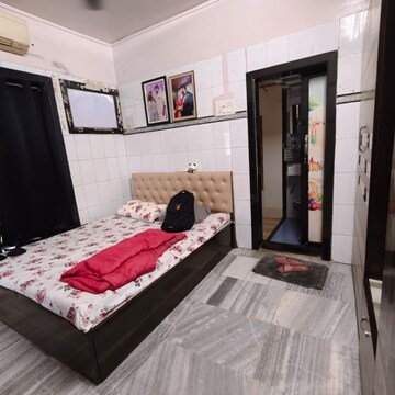 Bedroom in 2 BHK Apartment at Ganga Vihar Co-operative Housing Society, Raheja Twp – for Rent