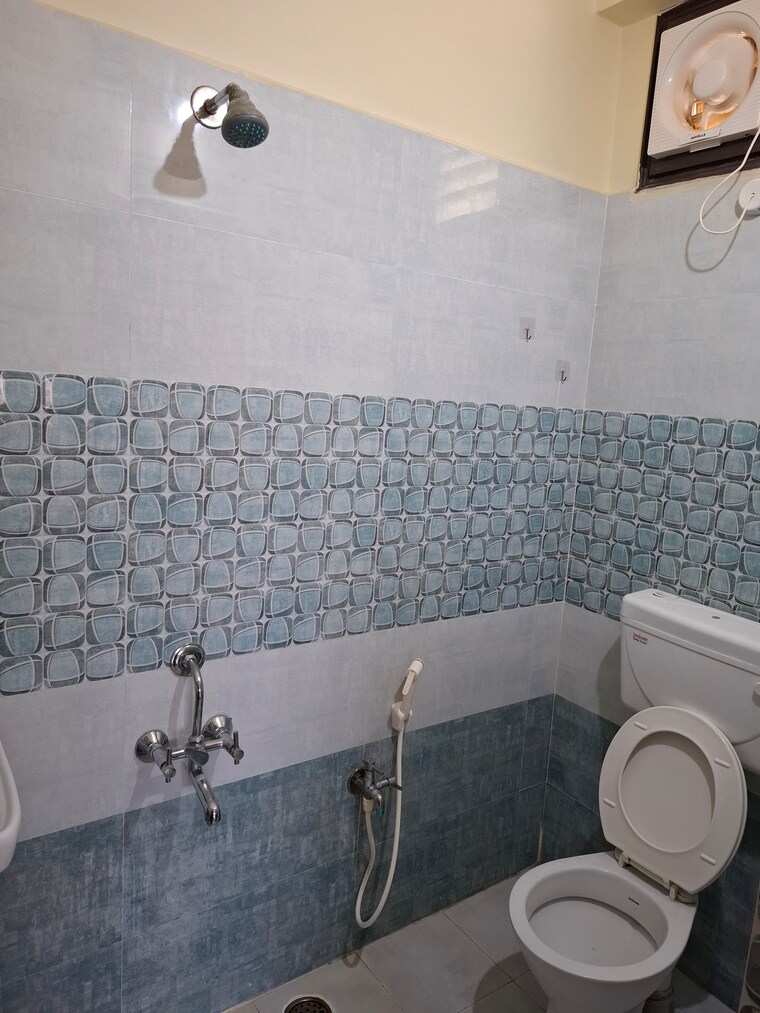 Bathroom, madhapur 2 Bedroom 1100 Sq.Ft. Apartment In Madhapur Hyderabad 9130920