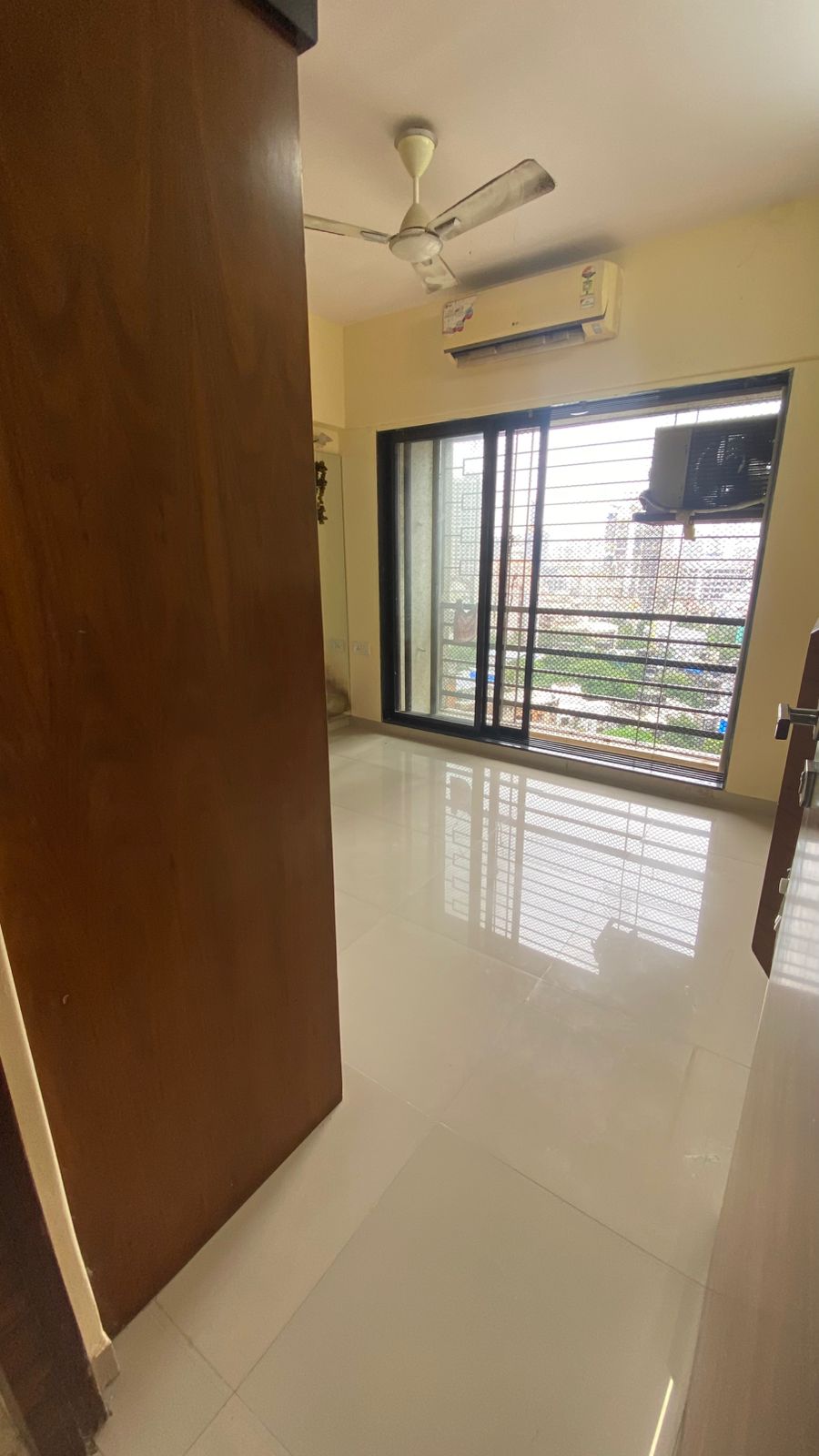 2 BHK 870 Sq.Ft. Apartment in DB Orchid Suburbia