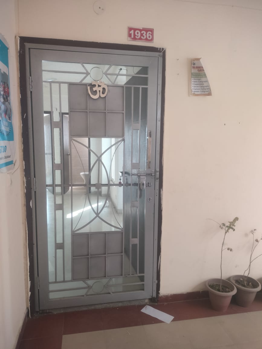 2 BHK Apartment For Rent in Windsor Paradise 2