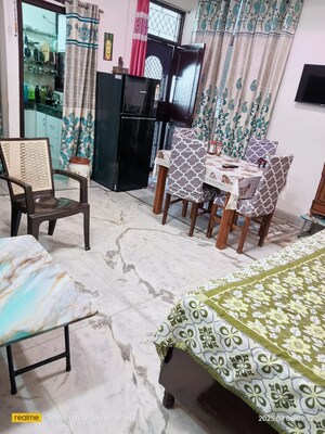 Living Room in 1 BHK Builder Floor at Vaishali Sector 6 – for Sale