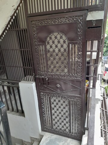 Balcony in 2 BHK Builder Floor at Vaishali Sector 5 – for Rent