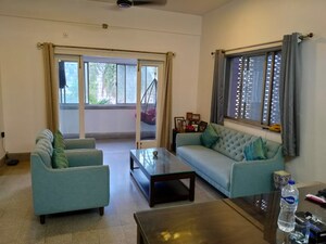 2 BHK Apartment For Sale in Topsia