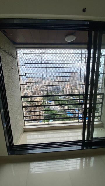 2 BHK Apartment For Rent in DB Orchid Suburbia, Kandivali West
