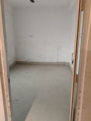 Bathroom in 3 BHK Builder Floor at Colootola – for Sale