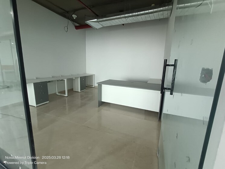 Room, supertech-supernova-astralis Commercial Office Space 368 Sq.Ft. In Sector 94 Noida 9130956