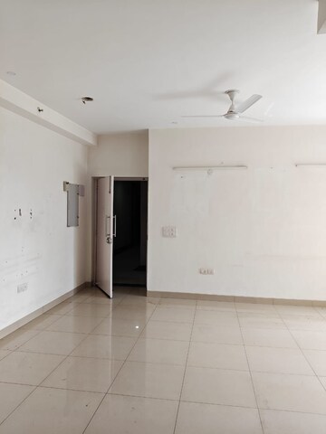 3.5 BHK Apartment For Rent in Emaar Palm Gardens, Sector 83