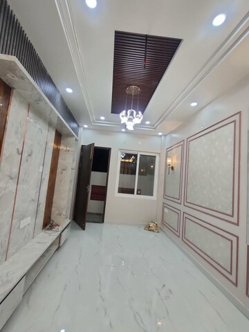 Building Lobby in 3 BHK Villa at Arsha Madhav Greens, Gomti Nagar – for Sale
