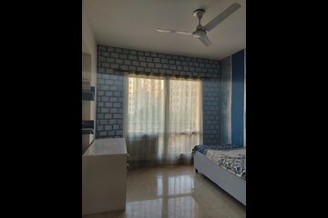 Room in 3 BHK Apartment at MVL Coral, Alwar Bypass Road – for Sale