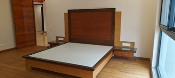 Room in 4 BHK Apartment at Trendset Jayabheri Elevate, Madhapur – for Rent