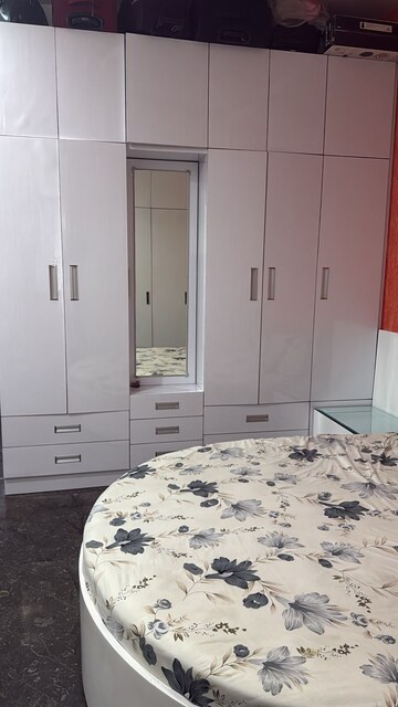 Bathroom in 4 BHK Builder Floor at Green Park – for Rent