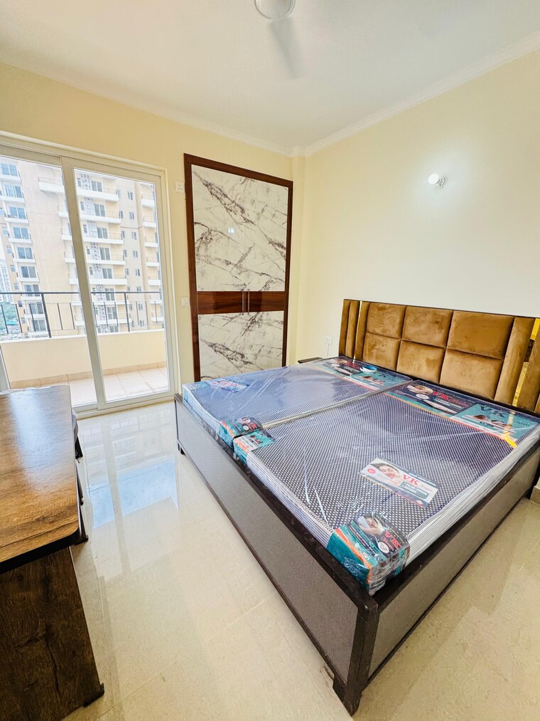 Bedroom, amrapali-crystal-homes 3 Bedroom 1375 Sq.Ft. Apartment In Sector 76 Noida 9131026