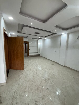 Kitchen in 3 BHK Builder Floor at New Industrial Township 5 – for Sale