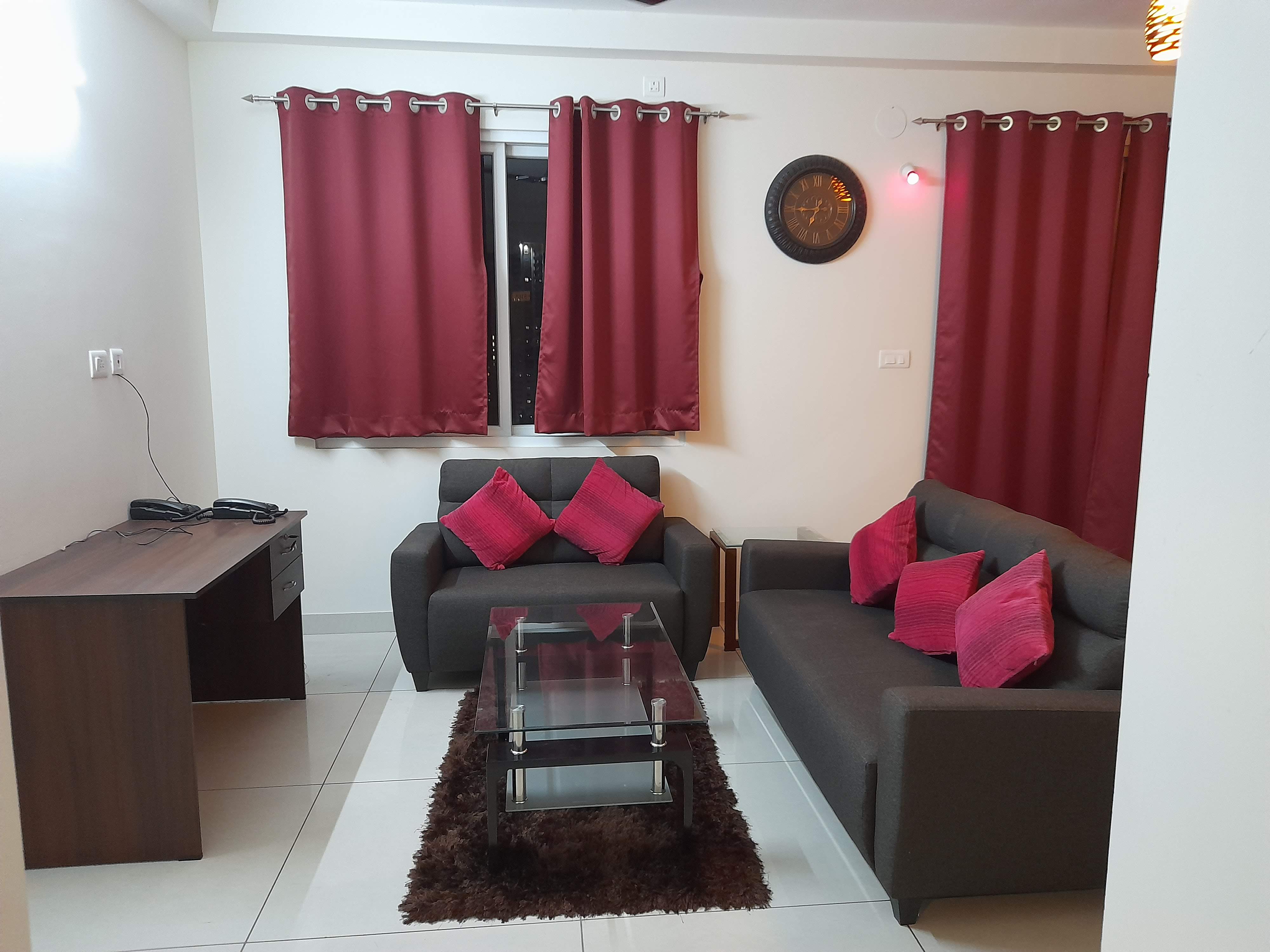 2 BHK Apartment For Rent in Prestige Lakeside Habitat