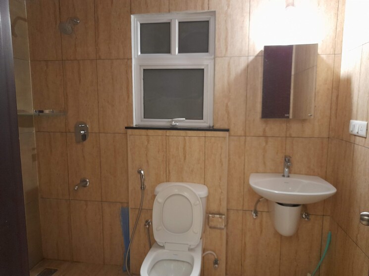 Bathroom, prestige-lakeside-habitat 2 Bedroom 1216 Sq.Ft. Apartment In Varthur Bangalore 9131109