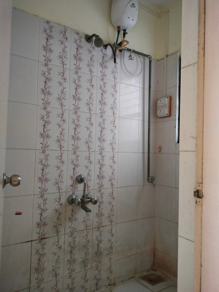 Bathroom, vishal-srushti-residency 1 Bedroom 600 Sq.Ft. Apartment In Wadgaon Sheri Pune 9131122