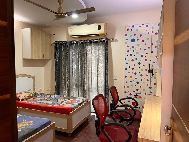 Bedroom, bptp-district-3 3 Bedroom 2250 Sq.Ft. Builder Floor In Sector 85 Faridabad 9131142