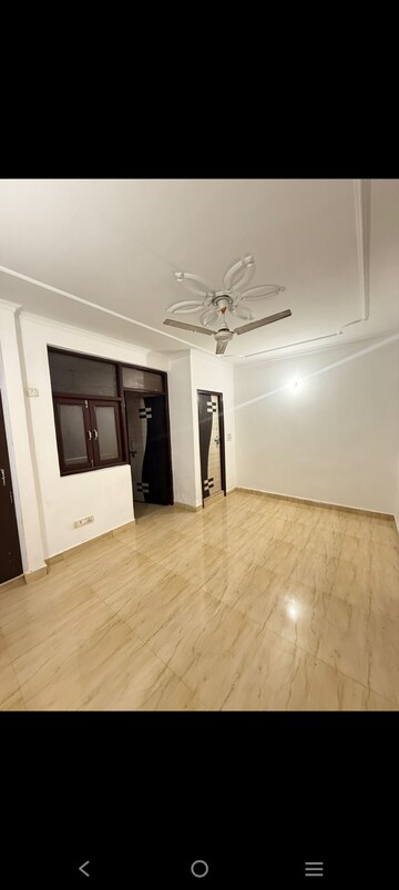 Room in 1 BHK Builder Floor at Saket – for Rent