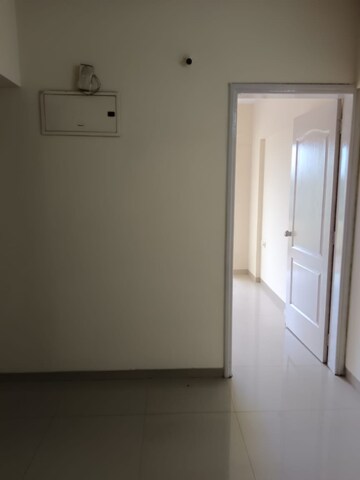 Room in 2 BHK Apartment at Shivam Serene Scapes, Ravet – for Rent