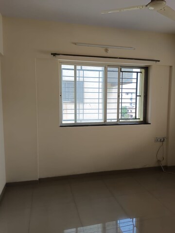 Room in 2 BHK Apartment at Shivam Serene Scapes, Ravet – for Rent