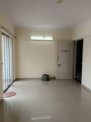 Room in 2 BHK Apartment at Shivam Serene Scapes, Ravet – for Rent