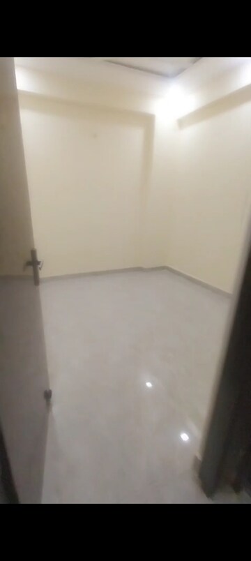 Room in 2 BHK Builder Floor at Sector 1 Greater Noida – for Rent