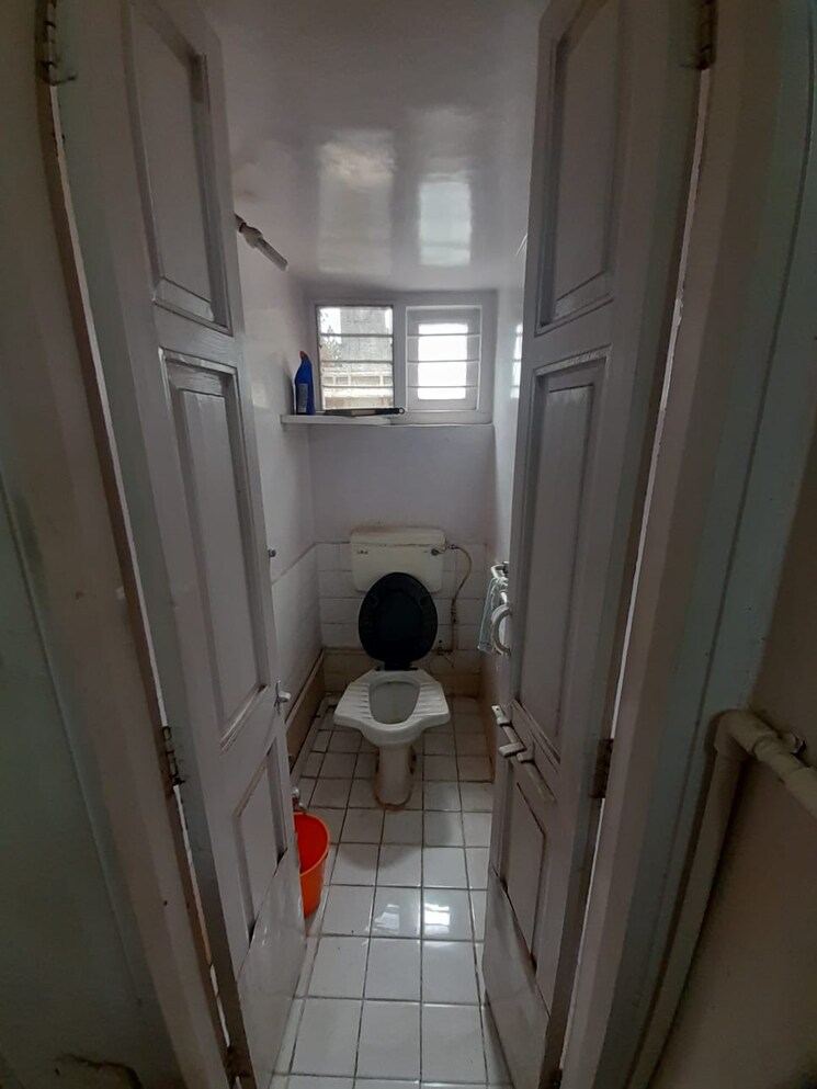 Bathroom, borate-jijai-nagari 2 Bedroom 750 Sq.Ft. Apartment In Kothrud Pune 9131159