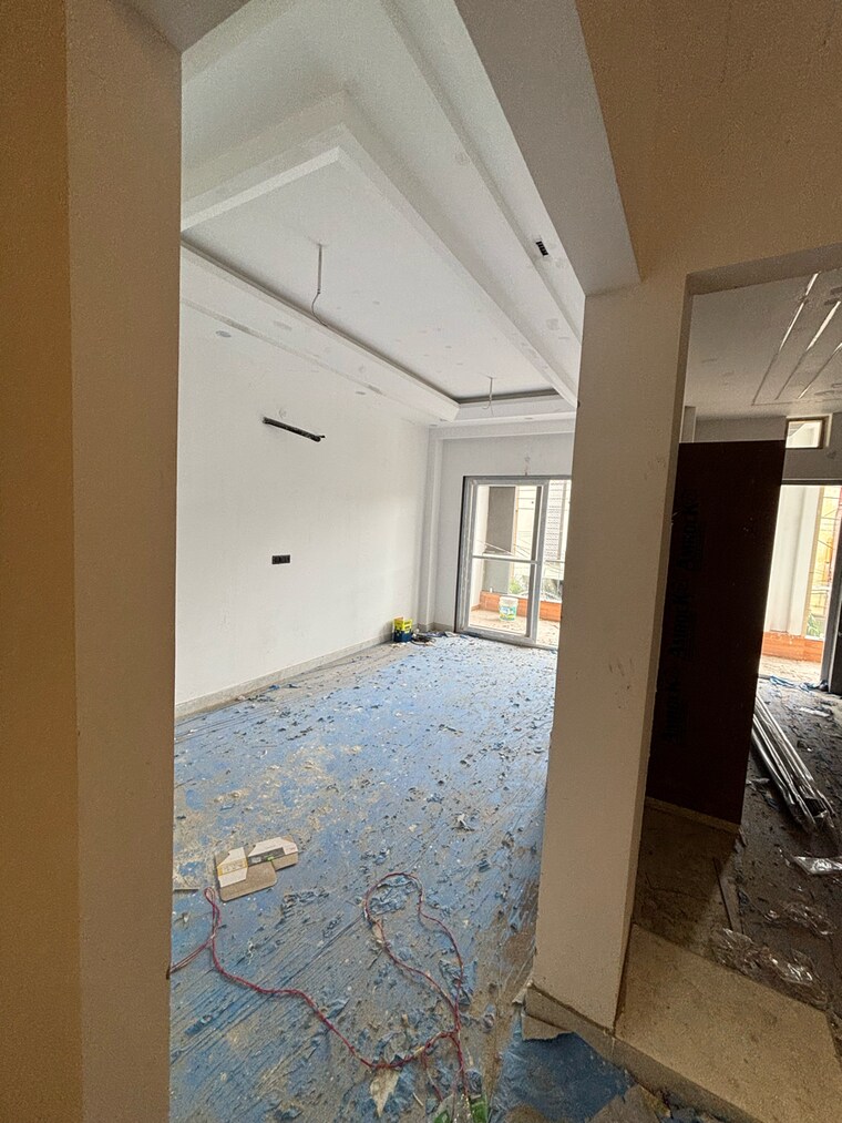 undefined, new industrial township 3 4 Bedroom 233 Sq.Yd. Builder Floor In New Industrial Township 3 Faridabad 9131174