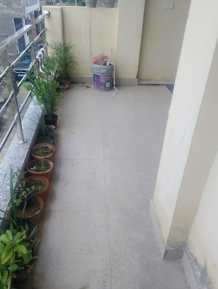 Balcony, vaidpura 2 Bedroom 900 Sq.Ft. Villa In Vaidpura Greater Noida 9131219