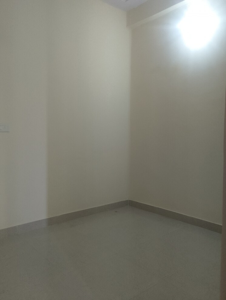 Room, vaidpura 2 Bedroom 900 Sq.Ft. Villa In Vaidpura Greater Noida 9131219