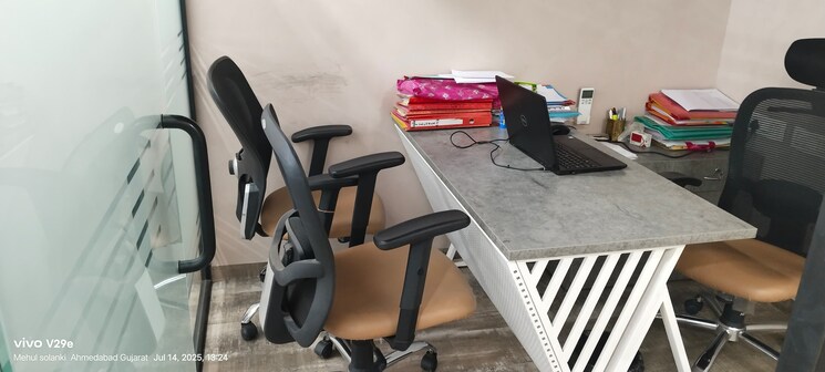 Team Area, shyamal Commercial Office Space 685 Sq.Ft. In Shyamal Ahmedabad 9131206