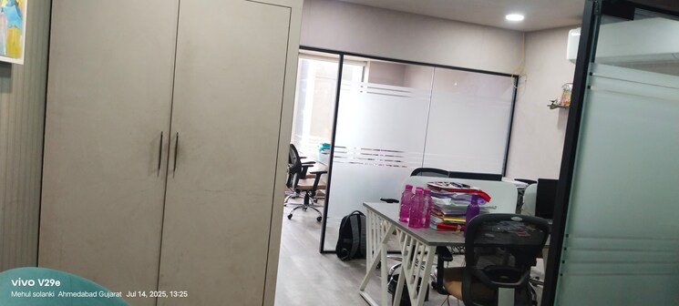 Team Area, shyamal Commercial Office Space 685 Sq.Ft. In Shyamal Ahmedabad 9131206
