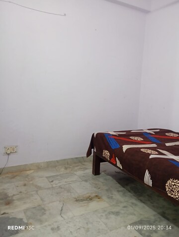 Room in 2 BHK Builder Floor at Savitri Nagar – for Rent