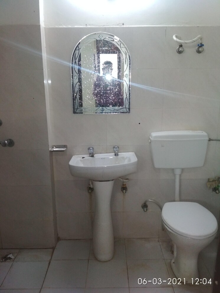 Bathroom, amolik-heights 3 Bedroom 750 Sq.Ft. Apartment In Sector 88 Faridabad 9131222