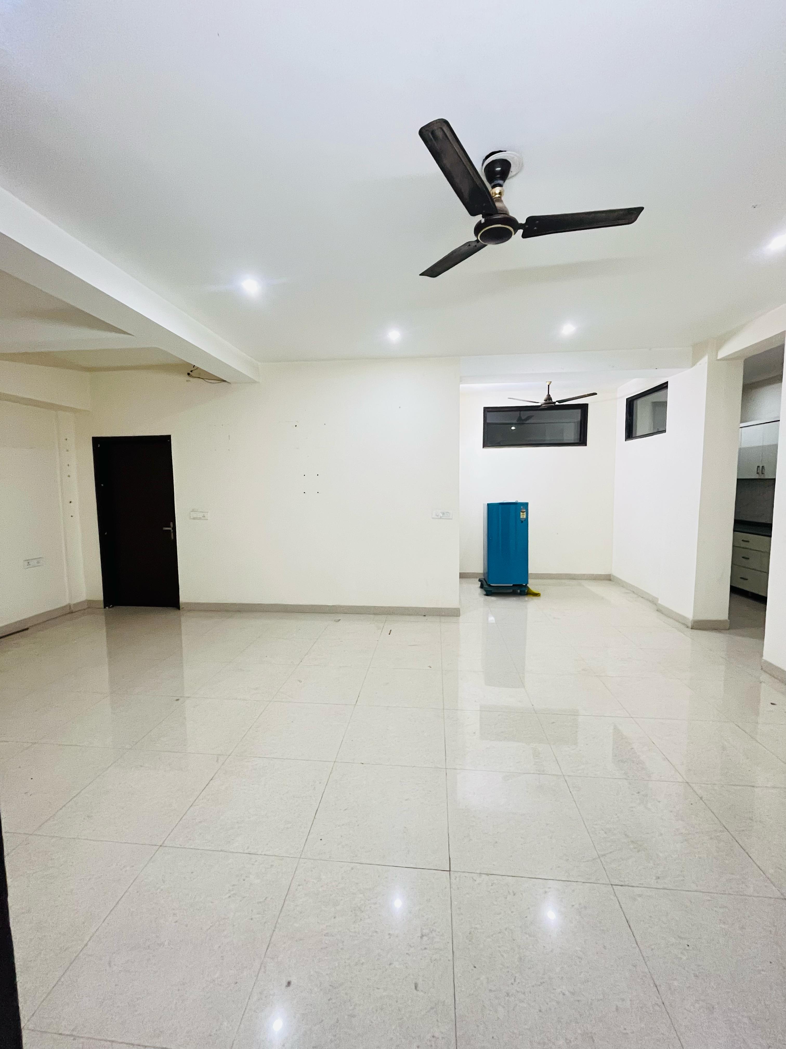 3 BHK Builder Floor For Rent in S Block 