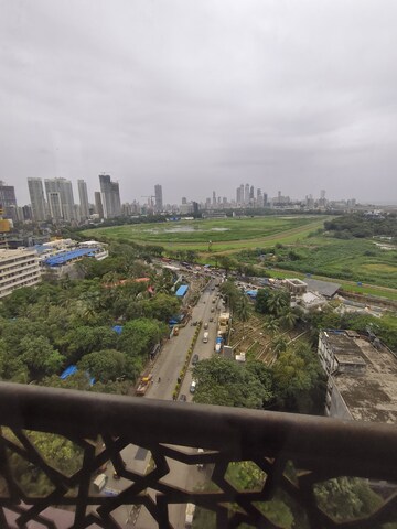 Plot Area in 2 BHK Apartment at Alamdar The Auro, Lower Parel – for Rent