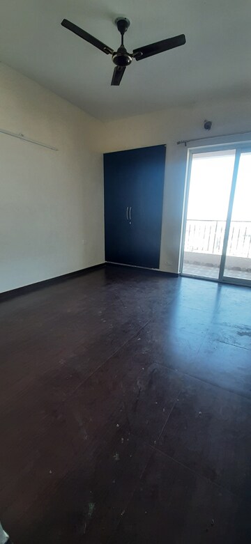 2 BHK Apartment For Rent in Land Craft Golf Links Villa, Pandav Nagar