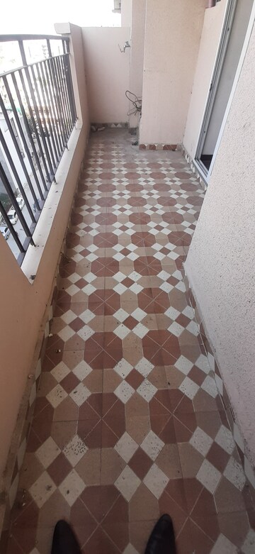 Bedroom in 2 BHK Apartment at Land Craft Golf Links Villa, Pandav Nagar – for Rent