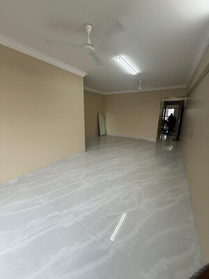 Living Room in 1.5 BHK Apartment at Vision Heights, Jogeshwari West – for Sale