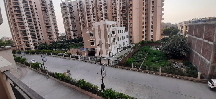 Exterior View, land-craft-golf-links-apartment-phase-2 3 Bedroom 1450 Sq.Ft. Apartment In Pandav Nagar Ghaziabad 9131278