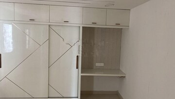Furnished Amenities in 3 BHK Apartment at Kondapur – for Rent