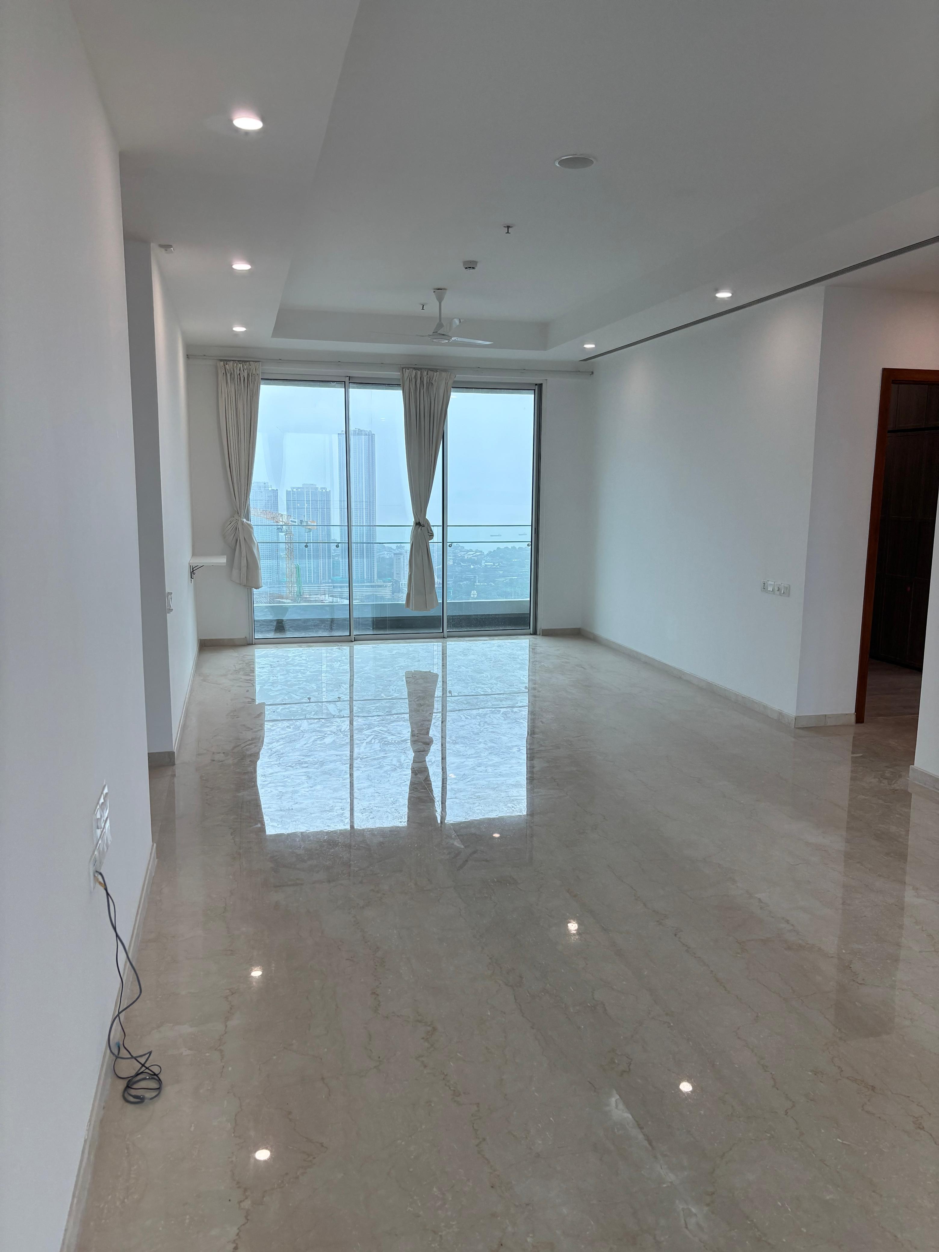 3 BHK + Servant Room 2040 Sq.Ft. Apartment in K Raheja Vivarea