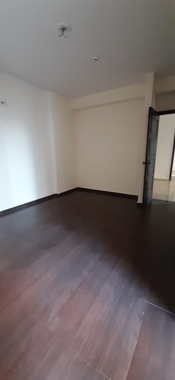 Room, landcraft-golf-links 3 Bedroom 1450 Sq.Ft. Apartment In Pandav Nagar Ghaziabad 9131301