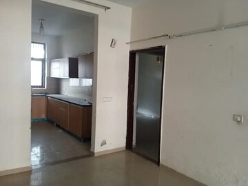 Kitchen in 3 BHK Apartment at Omaxe Royal Street, Sector 14 – for Sale