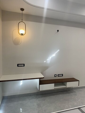 Furnished Amenities in Studio Builder Floor at Sector 46 – for Rent