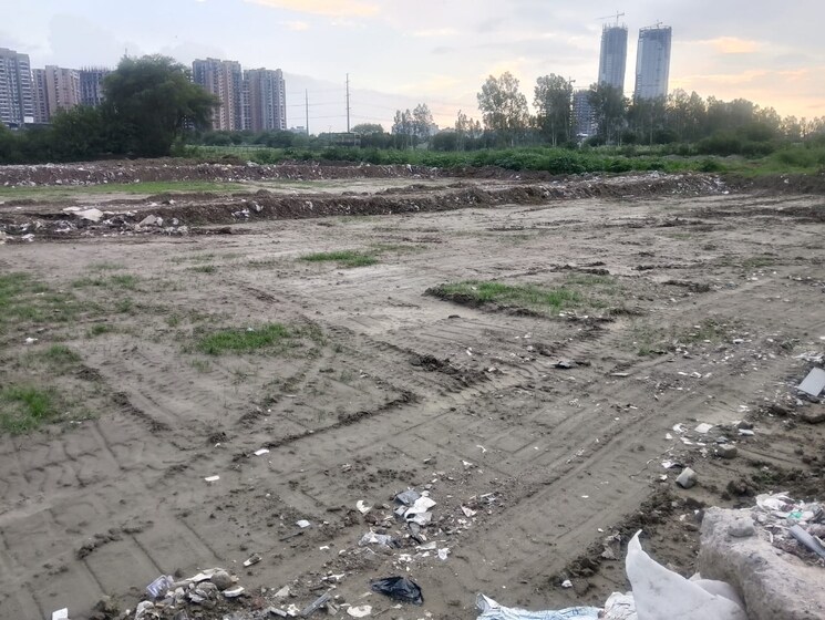 undefined, sector 144  900 Sq.Yd. Plot In Sector 144 Noida 9128347