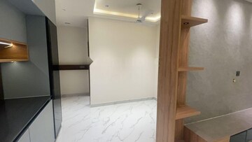 Room in 3 BHK Apartment at Sarah Enclave, Borabanda – for Rent