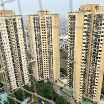 3.5 BHK Apartment – Exterior View View at Mahagun Mezzaria, Sector 78 - for Rent